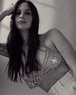 Amélie B. Simard Instagram - ✌🏻✌🏻
📷 @jimmi.francoeur 
MUA @estellemmua