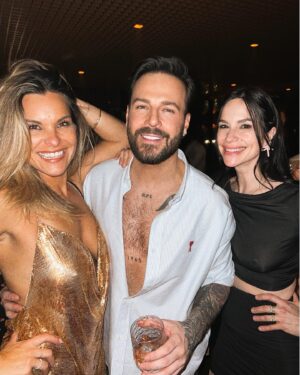 Amélie B. Simard Instagram - On célèbre @kimrusk #40ans.👸🏼