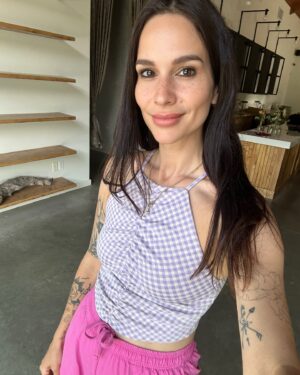 Amélie B. Simard Instagram - Un peu de juin. 
( la 4 c’est ma pref, « très beau chérubin et très beaux cheveux »)