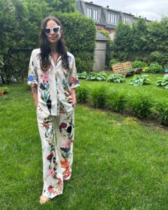Actress Amélie B. Simard HD Instagram Photos and Wallpapers May 2024