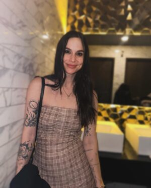 Amélie B. Simard Instagram - 💁🏻‍♀️💁🏼‍♀️💁🏻‍♀️
📸 @cindysimard