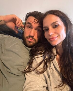 Amélie B. Simard Instagram - Un peu de juin. 
( la 4 c’est ma pref, « très beau chérubin et très beaux cheveux »)