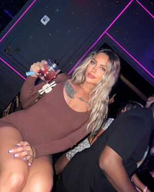Amélie Chamberland Instagram - 