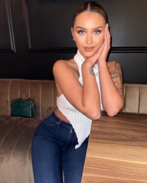 Amélie Chamberland Instagram - 