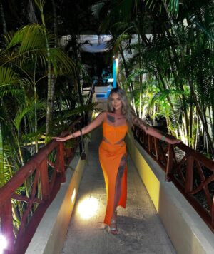 Amélie Chamberland Instagram - 