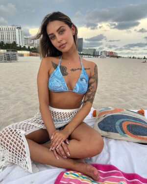 Amélie Chamberland Instagram - 