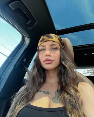 Amélie Chamberland Instagram - 