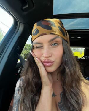 Amélie Chamberland Instagram - 