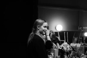 Amelie Pokorná Instagram - divadlo.. my safe place. 

📷: @eva_simberova_fotografka