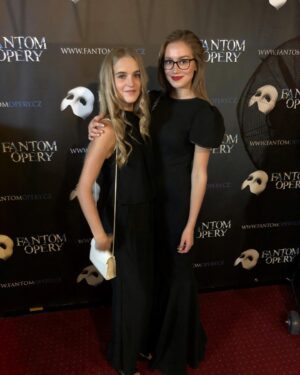 Amelie Pokorná Instagram - jedna z nejoblíbenějších fotek z Fantoma!❤️ @annakaderavkova