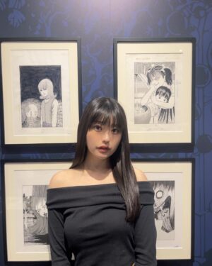 Ami Tomite Instagram - 伊藤潤二展〝誘惑〟

〝Tomie〟と〝Tomite〟って字面ほぼ一緒だよね😂

#伊藤潤二 #伊藤潤二コレクション #伊藤潤二展 #伊藤潤二展誘惑 #世田谷文学館 #junjiito #junjiitocollection #junjiitoedit #art #artgallery #japaneseart #tomie #tomiejunjiito #富江