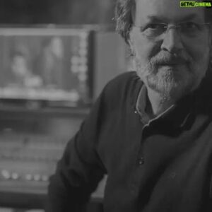 Amin Tarokh Instagram - .
تقديم به بزرگ شاعر توانمند شعر و ادب ، عبدالجبار كاكايى عزيز