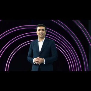 Amin Zendegani Instagram - .
باعث افتخار ماست که از امشب با مسابقه #شکوفا از قاب شبکه یک میزبان شما هستیم😍
مسابقه ای که شرکت های دانش‌بنیان، فناور و خلاق باهم برای جذب سرمایه ای تا ۱۵ میلیارد تومان رقابت می‌کنند و نکته جذاب‌تر این که شما مخاطبان میتونید در طرح های برنده سرمایه‌گذاری کنید و خیالتون هم راحت باشه که بازگشت اصل سرمایه‌تون رو صندوق نو آوری و شکوفایی در مسابقه شکوفا بیمه و تضمین کرده 😉 
شنبه و دوشنبه هر هفته ، حوالی ساعت ۱۹ شبکه ۱

 در شکوفا شما برنده‌اید♥️

#پی_نوشت :
سپاس از مزون لیویا
بابت پوشش میزبان مسابقه #شکوفا: امین زندگانی

@livia_fashion_house