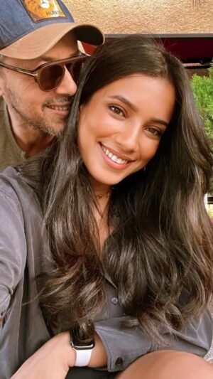 Amine Ennaji Instagram - Je ne saurais te dire la femme extraordinaire que tu es, alors je t’écris ces mots qui, je l’espère, atteindront les sentiments les plus sensibles que tu portes en toi pour te souhaiter un bel anniversaire.
 Je t’aime