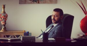 Amine Ennaji Instagram - Vous passez un bon week-end? 
@hiya_serie
