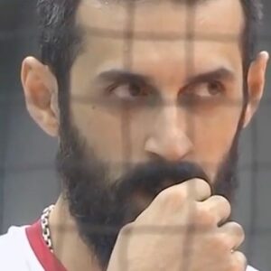 Amir Aghaei Instagram - سعيد معروف به عنوان بهترين بازيكن اين هفته جهان انتخاب شد. تبريك به سعيد عزيزم، به بچه هاي نابغه ي تيم واليبال، به وحيد، به كوچه پس كوچه هاي اروميه، به لذت ناتمام واليبال در بن بست هاي شهرم، به دره چايي، به عسگر خان، به كوچه آرين، به بچه هاي سيزده آبان، به كوچه گرجي، به نُه پله، به فرياد شوق در حياط حبيب زاده، به اميري، به خيام، به پنج راه...
@saeedmaroof4444