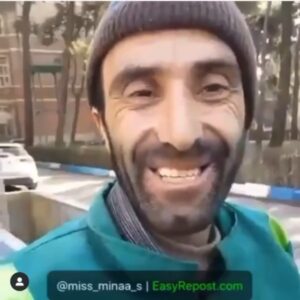 Amir Hossein Seddigh Instagram - در این روزها و شب های غم آباد تنها دلخوشی روزانه ام دیدن حال این پاکبان عزیز بوده.
پاکبانها،محیطبانها،جنگلبانهاو......همه بانهای عزیز کشورم....
چه کسی این روزها به آنها می اندیشد و به فکر حال دل آنهاست!؟