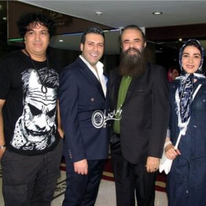 Amir Hossein Sharifi Instagram - يك شب زيبا و پر از انرژي در كنار دو دوست خوبم مجيد واشقاني عزيز و پيمان عباسي نويسنده سينمايي دوست داشتني و سارا بانوي مهربانم در مجتمع فرهنگي تلاش به دعوت عمو مجيد خوشتيپ
عكس از خواهران دريا