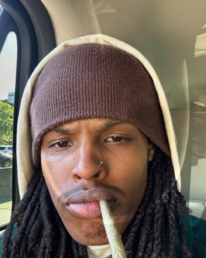 Amir Mitchell-Townes Instagram - As I fade into the music…🫨 go stream “Shady Nook” by me prod by @iamwesleycurtis of @ilikethatonline 🏆

🔗 n bio

#foryou #explore #trending #2024 #uhmeer #uh #shady #losangeles #grammys #sanfrancisco #grammyweek #tiktok #hiphop #outdoors #rap #art #museum #music #stream #uhhh #reelsinstagram #explorepage #foryoupage #love