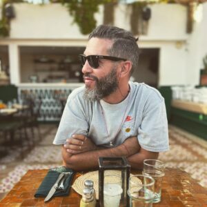 Amir Rouani Instagram - #viral #viralvideos #discover #foryou #amirrouani #photo #photography #photographer #photooftheday #video #reels #trend #trending #iphoneonly #apple #trend #trending #trendy #morocco #nyc #barcelona #madrid #paris #london #motivation #motivationalquotes #المغرب