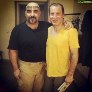 Amirkave Ahaninjan Instagram - .....
..
رامین ناصرنصیر یکی از اون بی مانندهاست
آروم...صمیمی... باشعور...متعهد.. پرتلاش ... کتاب خون حرفه ای و بیشتر از همه رفیق 
خوشحالم که اجرای " ترانه های محلی" این فرصتو داد تا بیشتر گپ بزنیم و معاشرت کنیم... دمت گرم رفیق