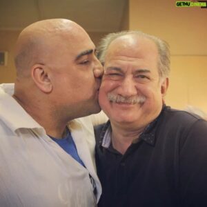Amirkave Ahaninjan Instagram - .
آتیلا جان
جز به نیکی از شما در خاطر من و هر کسی که میشناسم نیست.
بازم تو بردی کودک همیشه خندان❤🌷
.
@attilapessyani
#آتیلا_پسیانی