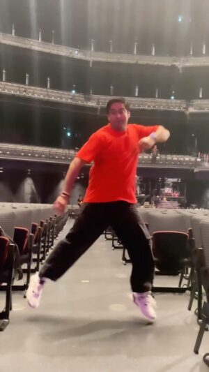 Amit Mishra Instagram - Let’s celebrate our 🇮🇳 wins together! Groove with me on my latest playback Title anthem for the ICC Mens Cricket World Cup composed by the one and only Pritam da…🙂❤️🙏🏻

#cricketworldcup #Diljashanbole #Pritam  #AmitMishra #Playbacksinger #indiancricketteam #iccmenscricketworldcup #cricketworldcup2023 #singeramitmishra #amitmishra