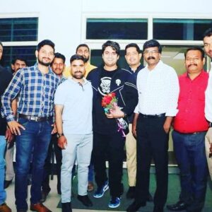 Amit Mishra Instagram - Had an amazing time performing for Shri Rabindranath Tagore University Bhopal #RNTU’s annual fest Rhythm 2022 ..
I would like to congratulate team #TeamAMlive
#AshwinShriyan
#NishithHegde
#Uttamkumarhela
#MayankSharma
#Rinku
#AkashSawant
on super brilliant live performance and #Mayank #Jitesh #CAN on brilliant offstage managment ..
I would like to thank Team #RNTU fraternity for their lovely hospitality in Bhopal..
And Super Duper thanks to the Super Duper Audience of #RNTU Bhopal ❤️
A special thanks to the respected chancellor of RNTU Mr.Santosh Kumar Choubey ,Registrar Dr.Vijay Singh and Mr.Manoj for their kind invitation to perform for RHYTHM 2022..
Styled by -Shilpi Saxena 
#RNTU #Rhythm2022 #TeamAMLiveproject #TeamAMlive #Music #amitmishra