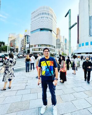 Amit Mishra Instagram - From the serene gardens to the bustling streets, Tokyo offers a perfect blend of tradition and modernity. 🌿🏙️ 🇯🇵 

#Japan #Tokyo #TokyoLove #Ginza #WanderlustSinger #ZenVibes #AmitMishra #Lifestyle #Music #Playbacksinger #Singer #Performer