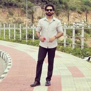 Amitash Pradhan Instagram - That’s a film WRAP :) 
#photodump ! Swipe swipe..

Filming this was too much fun. @actorshaurya , I don’t think we’ve ever laughed so much while working. Cheers bro , to your heart. @shirleysetia , fun working with you :) 
#anishkrishna Garu, loved your chilled out way of working. Thank you. 
Thanks my boys, @vamshi_makeovers @harreshkumar123 
#NS22 #IRA4 #nagashaurya #telugucinema #cinema 
#filmwrap