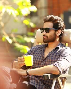 Amitash Pradhan Instagram - Someone once said find something you love doing and you won’t work a day in your life :)
#ilovemywork

#tamilcinema #shooting #workinprogress #onsets #workmode