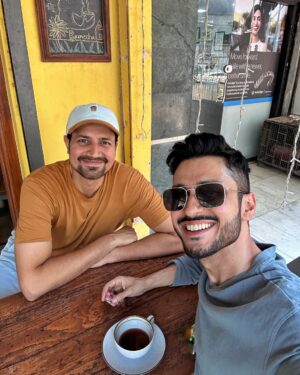 Amol Parashar Instagram - Breakfast Date with Baba 👊☕️🥞