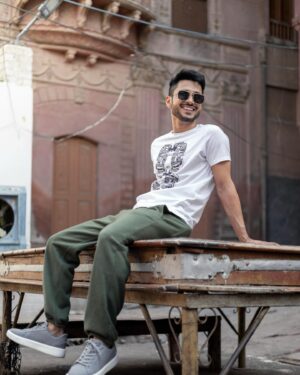 Amol Parashar Instagram - A day in Bikaner ☀️ 

with 📸 @muukuul_