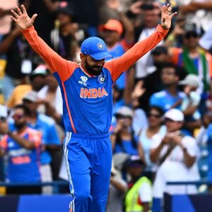 Amol Parashar Instagram - Babas, you are beautiful ❤️

👆☝️🕺🥃
#T20WorldCup #India #Champions