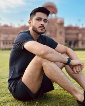 Amol Parashar Instagram - Post morning run 🏃‍♂️