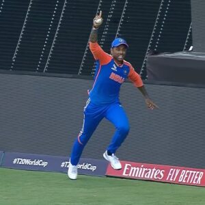 Amol Parashar Instagram - Babas, you are beautiful ❤️

👆☝️🕺🥃
#T20WorldCup #India #Champions