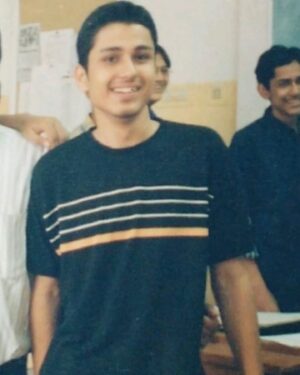 Amol Parashar Instagram - Seeing all the IIT-JEE results ads in the newspapers last couple of weeks reminded me of the first time my face was in the newspapers!! 🤓🤓

Everybody around was even more ecstatic than me, proof being this newspaper clipping that has been treasured and kept by my Mausi till this date. (Please note the tick mark on my face in case they forget which one was me 😂)