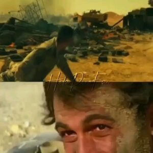 Amr Mahmoud Yassin Instagram - اللقطتين دول فيهم تشابه كبير  خلاني اتاثرت جدا باللحظة دي  وانا بتفرج النهارده  على مسلسل الكتيبة ١٠١ 
  ربنا يوفقك يا محمود في مستقبلك  ويرحم  ابويا ❤️🙏🏻