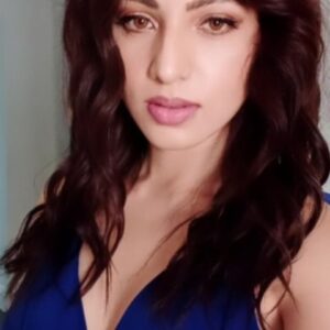 Amrita Dasgupta Instagram - Come with me for my shoot ❤️