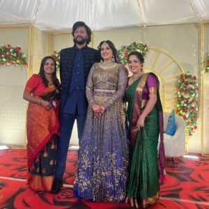 Amrutha Nair Instagram - Best wishes on this wonderful journey Aishuttaaa😘🤍🫂 @aiswaryarajeev_official @ambily__nair

Ma beautiful saree @gsensemble_official
