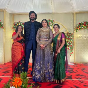 Amrutha Nair Instagram - Best wishes on this wonderful journey Aishuttaaa😘🤍🫂 @aiswaryarajeev_official @ambily__nair

Ma beautiful saree @gsensemble_official