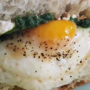 Amy Bouzaglo Instagram - If I'm not eating cake, I am eating 🥚 🪺 #eggs
Even better on homemade 🍞 bread.