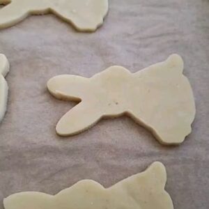 Amy Bouzaglo Instagram - Vanilla Bean #earlgraytea #butter #sablés  #bunny #cookies #Easter