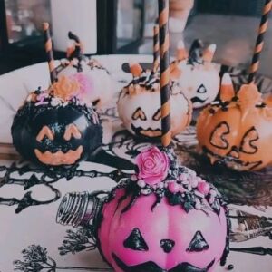 Amy Bouzaglo Instagram - Smashing 🎃 Pumpkins
Chocolate pumpkins filled with #candycorn
 #popcornjellybeans #Chocolate Filled #pumpkin  #candy #jackolantern #Halloween
@amazoninfluencerprogram
Molds and Chocolate available @amazonhome