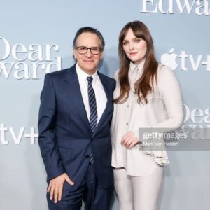 Amy Forsyth Instagram - Dear Edwaro! What a title! What a book! What a cast! What a show!!!All of this and more will be yours on Feb. 3rd. FRAGILE! HANDLE WITH CARE! 🥲🥹🧡