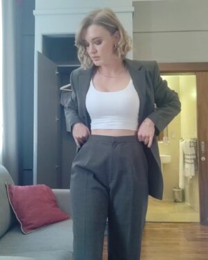 Amy James-Kelly Instagram - There may be no official evidence that we were there, but we were there...
•
Everyone Else Burns goes to Edinburgh! AND we can now finally announce that we will soon be filming SEASON 2!!! YOU PRAYED, WE HEARD.
•
Being nominated was a HUGE honour in itself and a wonderful surprise was ending up sharing a meal with @aliyahodoffin before dancing to a Paolo Nutini cover outside the lift and ultimately CRASHING. (Our energy crashed, not the lift).
•
Hair and makeup by the amazing @miacurrie.hair.makeup 
Suit from the equally amazing @shopdusty