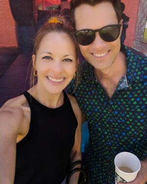 Amy Paffrath Instagram - How lucky we are to live this life 🌈 🍀💰
@drewseeley @shelbyrabara @youcanfindjules 
#rainbowsandunicorns 
#stpaddys #parentsatakidsbdayparty