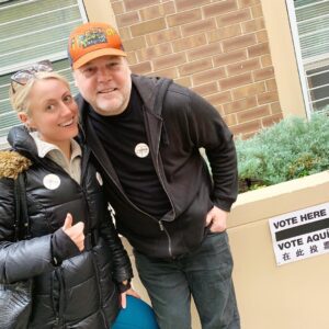 Amy Rutberg Instagram - If MARCI and WILSON FISK can come together and #VOTE so can you! - @vincentdonofrio @daredevil #daredevil #daredevilseason3 📸- @vincentdonofrio lovely wife. (Note to future self- maybe don’t leave the house without a little mascara?)