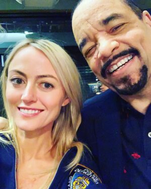 Amy Rutberg Instagram - QUIZ! This Thursdays all new (and crazy good) episode of @nbcsvu will be the 2nd time in the last 3 years I’ve worked with #GOAT @icet . WHO can figure out what the last project was? #lawandordersvu #setlife #actorslife #instadeep #lemonade