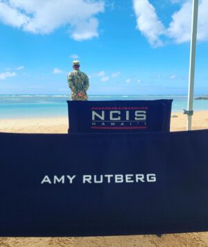 Amy Rutberg Instagram - I wrote tonight’s episode of @ncishawaiicbs and they are going to put it on TV! It’s been a great honor to work on this show with this incredible cast and crew.  What an adventure! #ncishawaiiohana #ncishawaii #cbs